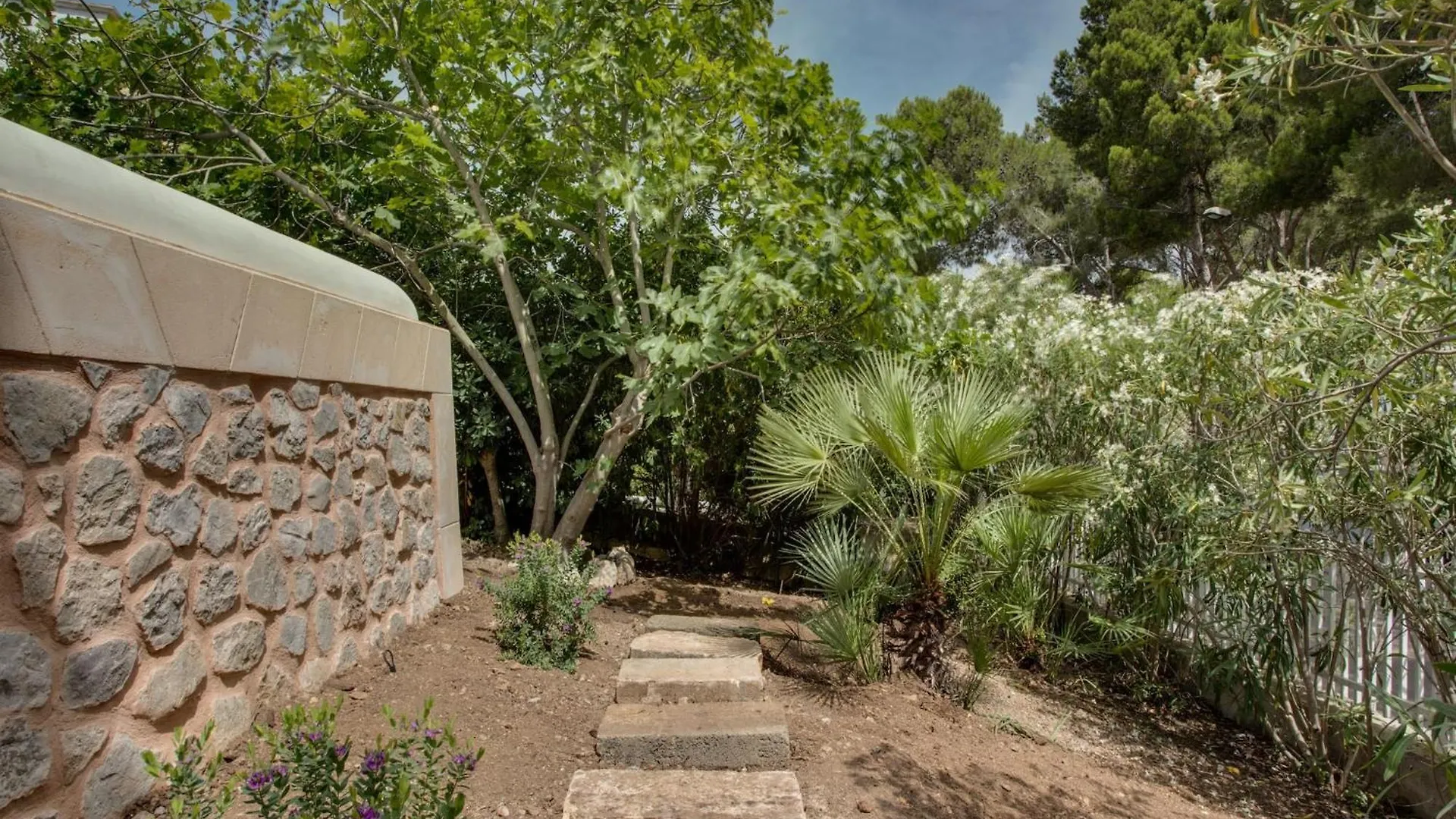 Villa In Mallorca Near Font De Sa Cala Beach 別荘 カプデペラ