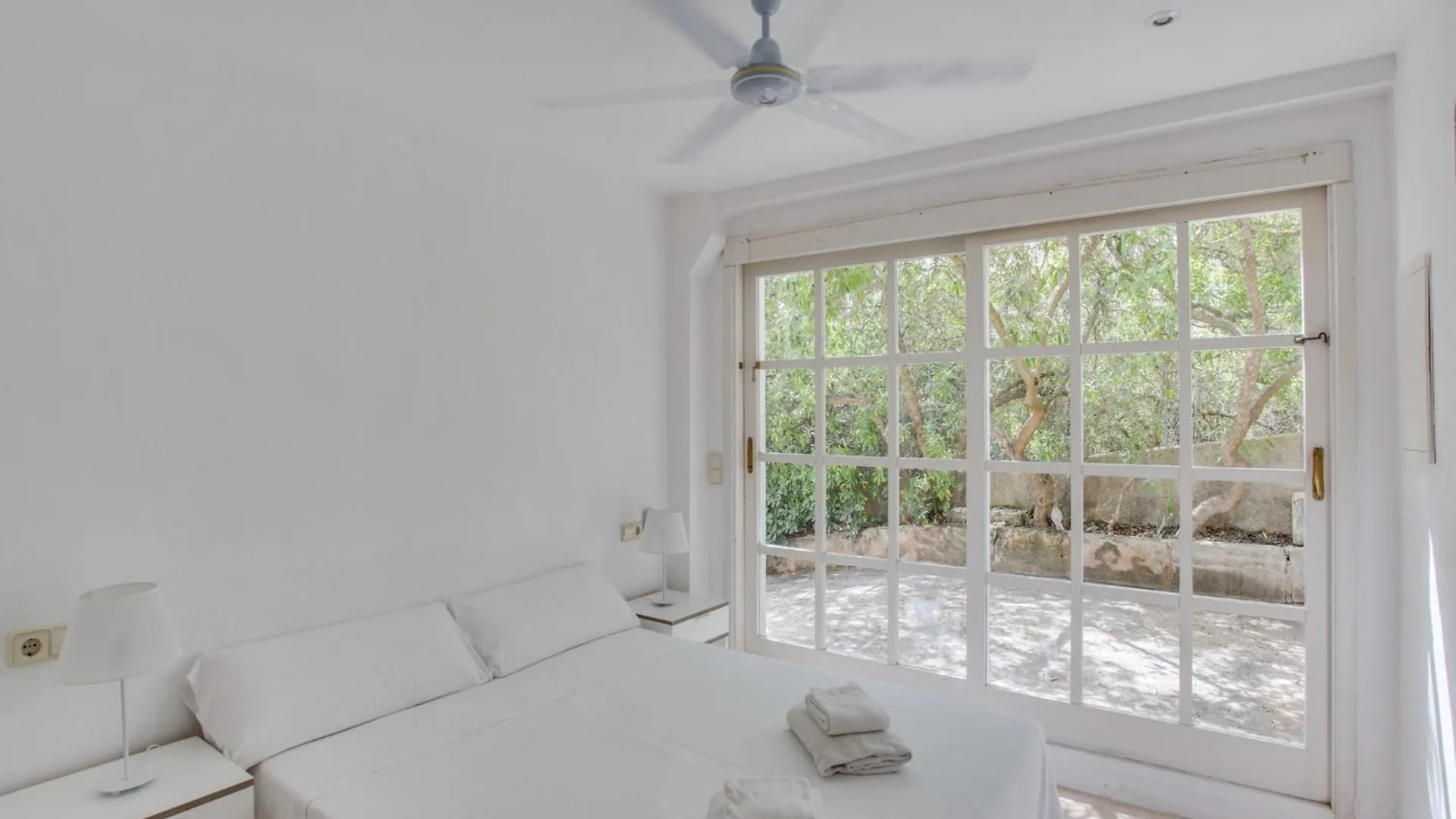 Villa In Mallorca Near Font De Sa Cala Beach 別荘 カプデペラ